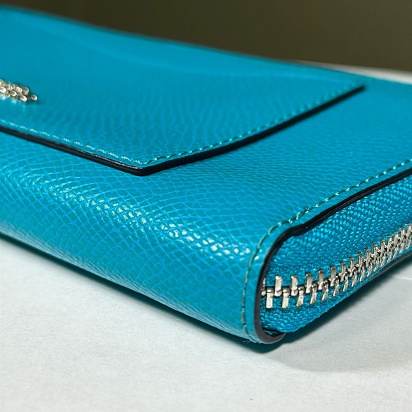 *HTF COLOR* COACH Crossgrain Leather Accordion Zip Around Wallet - Picture 3 of 12